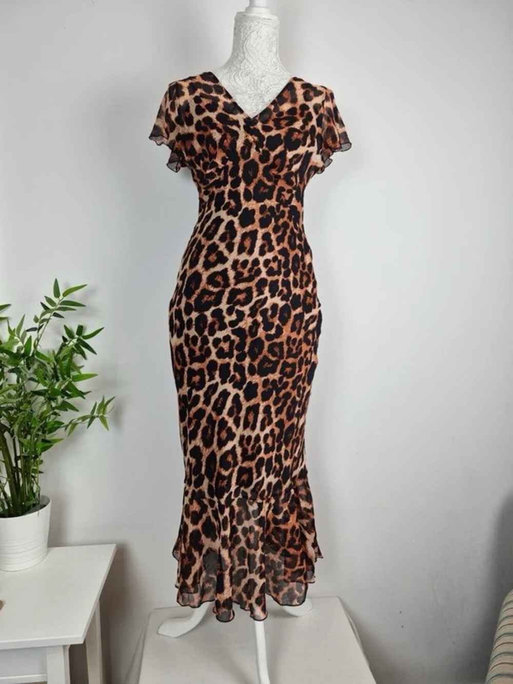 Leopard Print V-Neck Maxi Dress in Brown